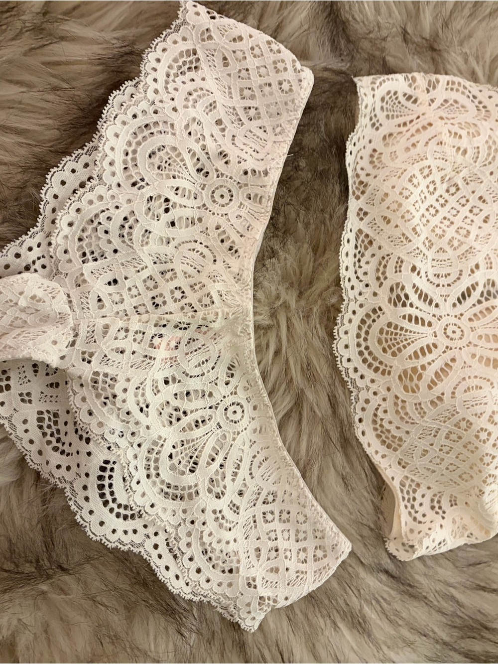 Victoria's Secret Lace Bandeau in Light Blush